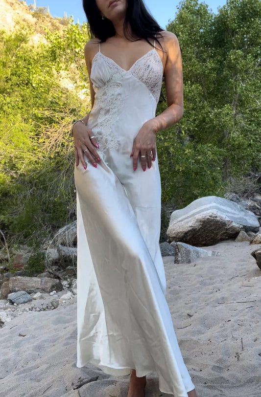 Elfenbeinfarbenes, atemberaubendes, florales Spitzenkleid mit verstellbaren Spaghettiträgern, bodenlang, kantig, lang, Satin, Cocktailpartykleid, Partykleid nv4105