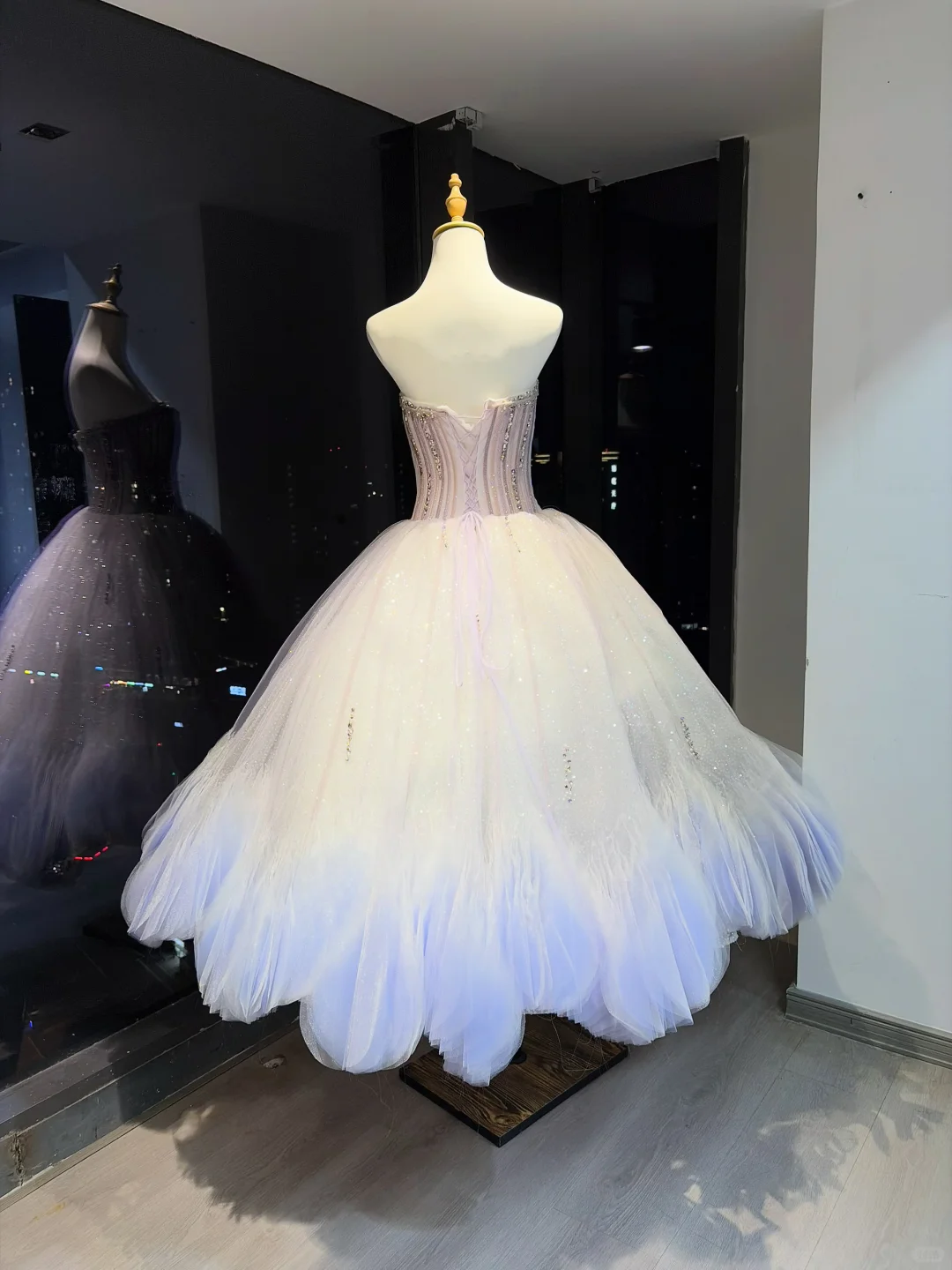 Women Light Purple Ombre Strapless Short Ball Gown, Vertical Beaded Corset Bodice, Sparkle Tulle Fairy Prom Dress  NV6942