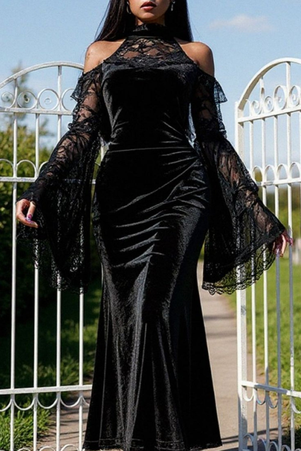 NiceVestidos – Gothic-Kleid mit schulterfreiem Ausschnitt aus Spitze, langer Samt, elegante Hexenmode NV6012