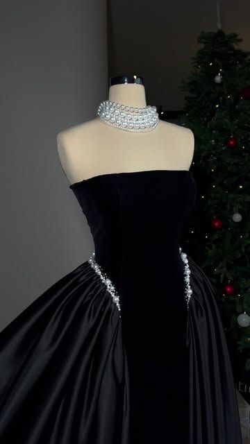 NiceVestidos--Cream Colored /black Pearl Decorated Halter Prom Dress NV5761