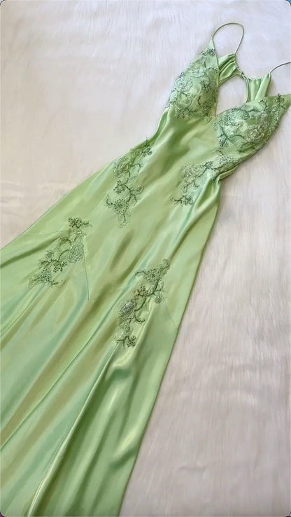 Green/Purple/Pink vintage V neck exquisite embroidery applique long satin elegant party dress evening gown prom dress nv2045