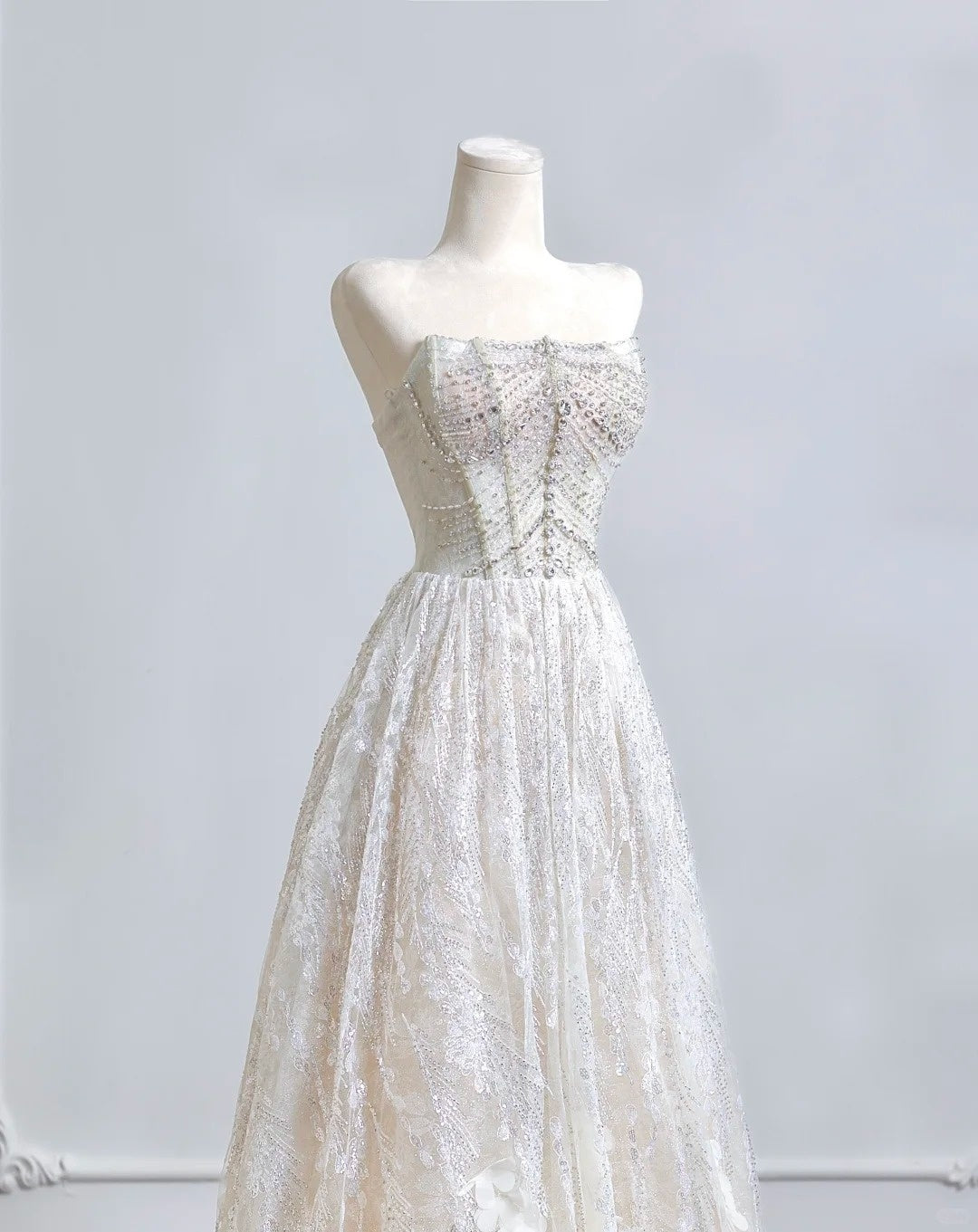 White shiny gorgeous palace princess long Bead lace tulle sequined floor-length ball gown evening gown graduation gown nv5106