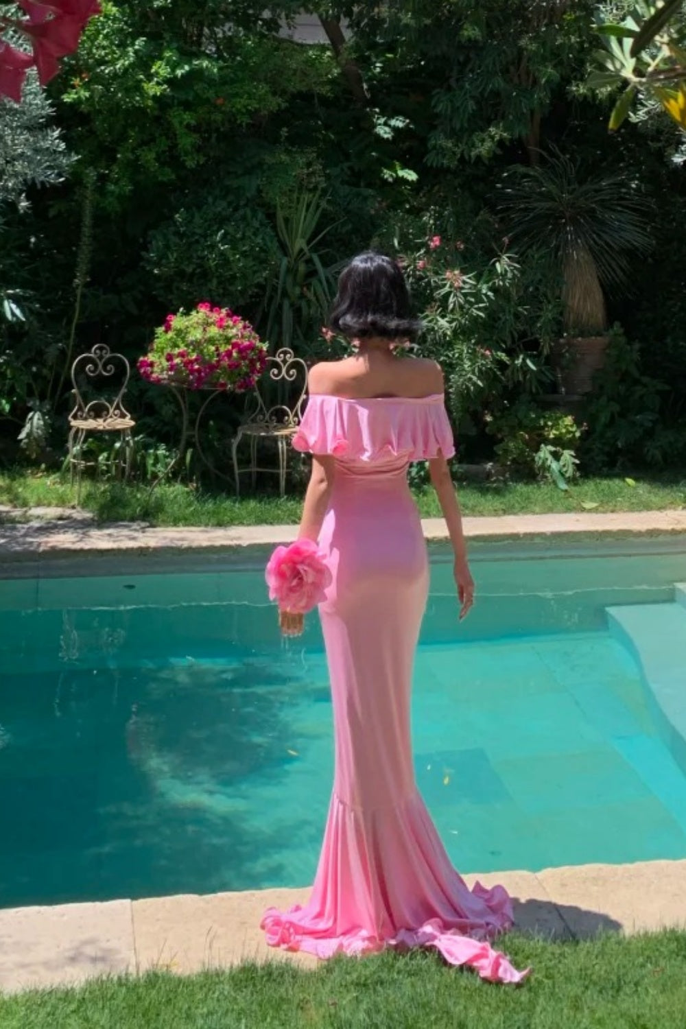 Pink Gradient Ruffled Gown: V-neck Off-the-shoulder, Fitted Mermaid, French Romantic Style NV6401