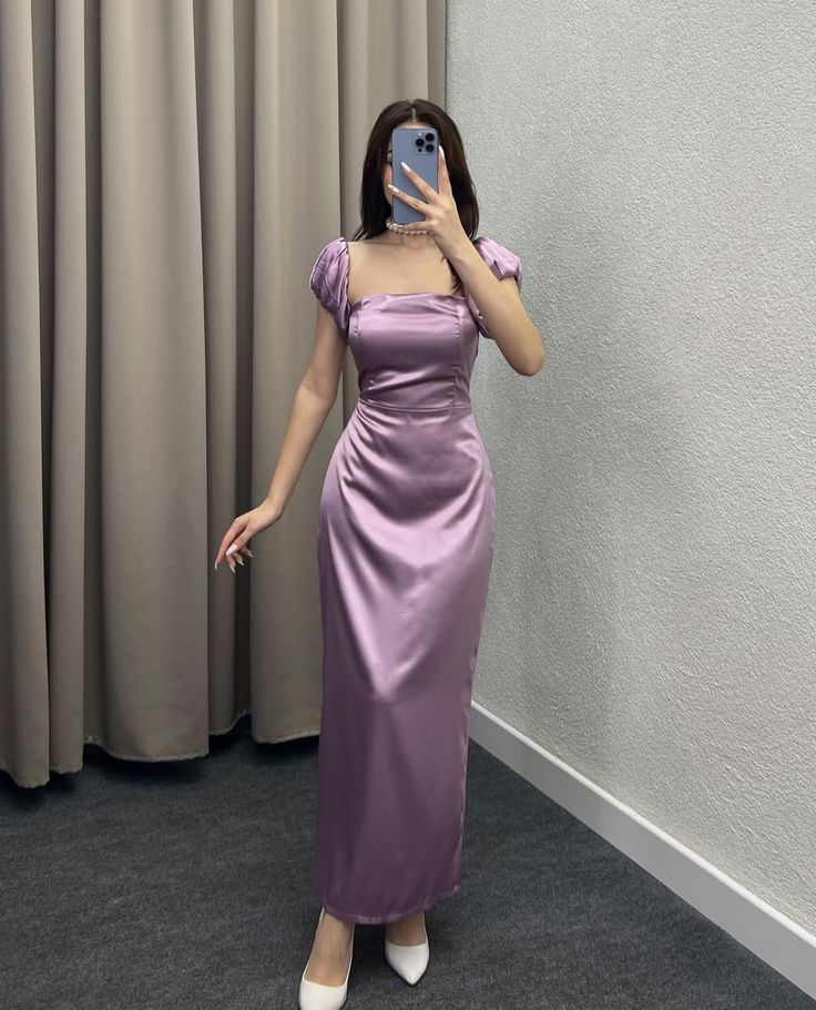 Robe de soirée longue en satin à manches courtes et haut tube simple vert/bleu/violet nv3091