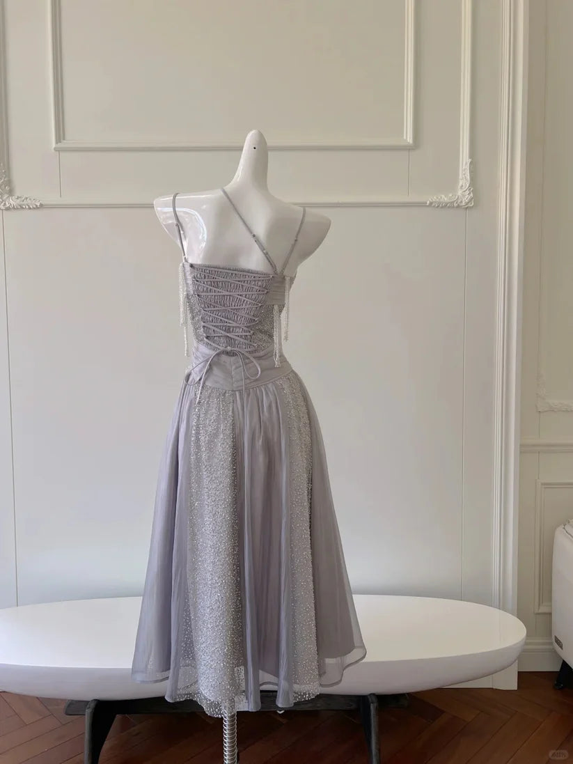 NiceVestidos - Robe de bal longue en tulle à franges et sequins, gris argenté scintillant, coupe trapèze, col licou, NV5950