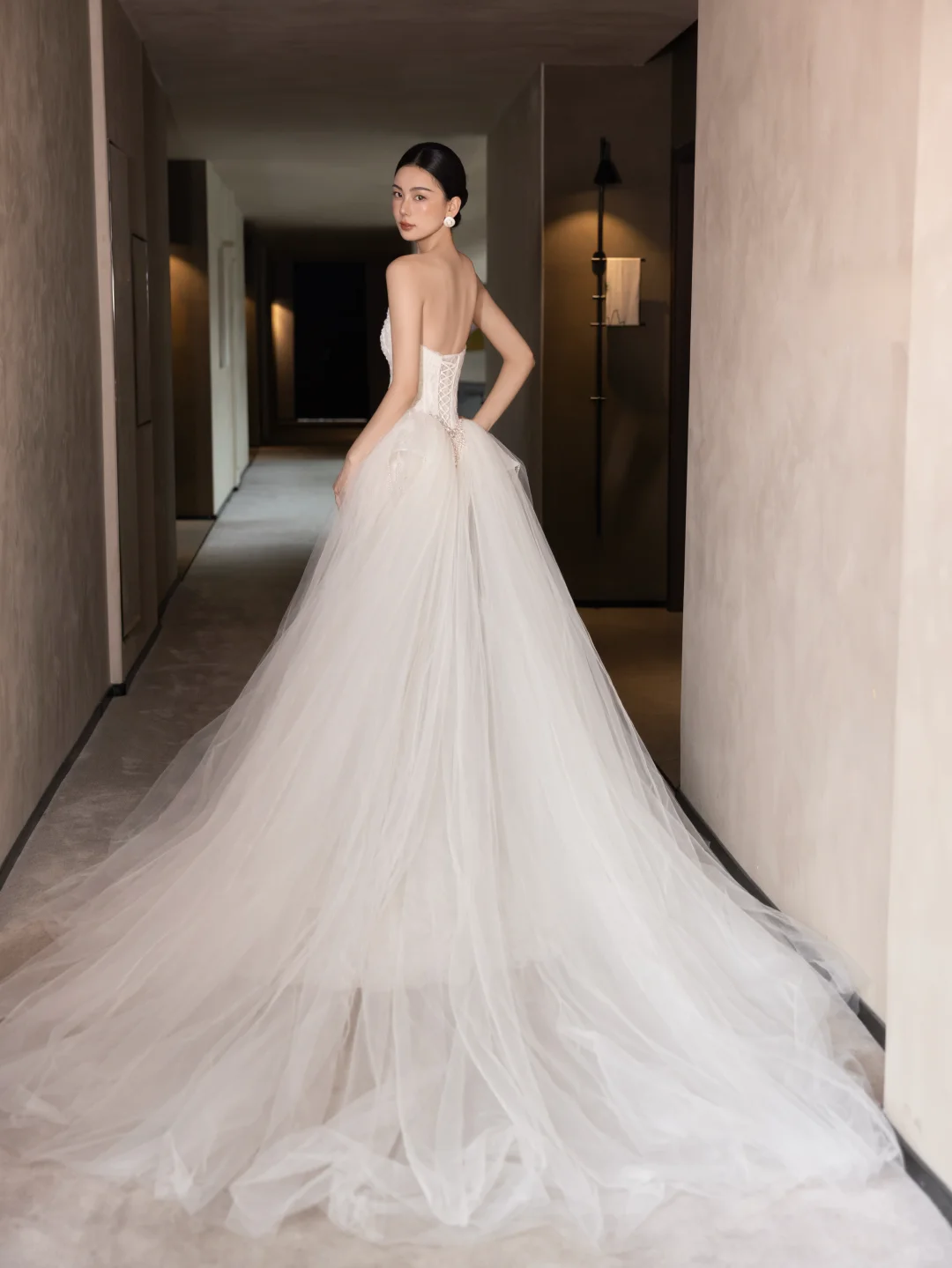 Sweetheart Strapless Lace Mermaid Wedding Dress Beaded Long Train Bridal Gown  NV7198