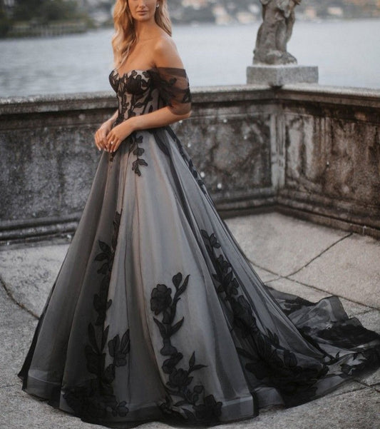 Vintage Elegant Style Tulle Embroidery Off-Shoulder Floor-Length Train Ballgown - High-End Dress for Garden Wedding Guest & Dinner Party NV6332
