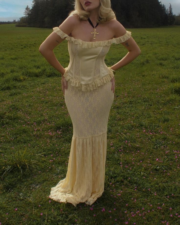 Yellow Elegant Fashion Long Vintage Lace Ball Gown Evening Dress Party Dress nv4163