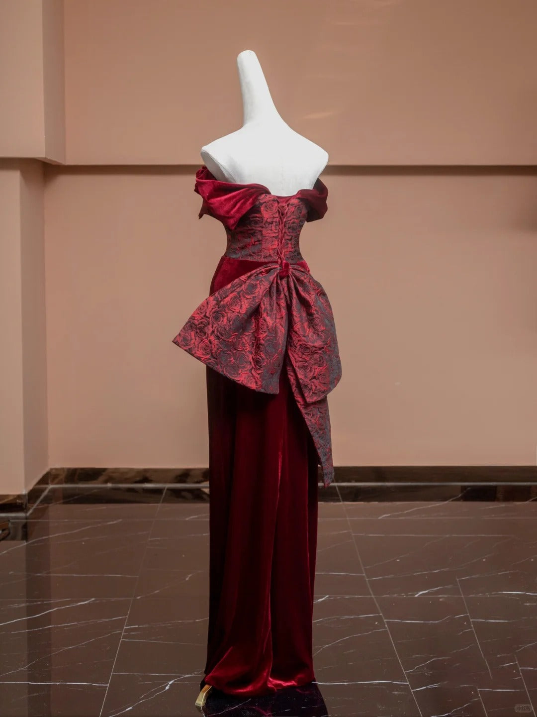 Burgundy Floral Velvet Elegant Fashion Long Prom Dress Evening Dress Party Dress nv4733