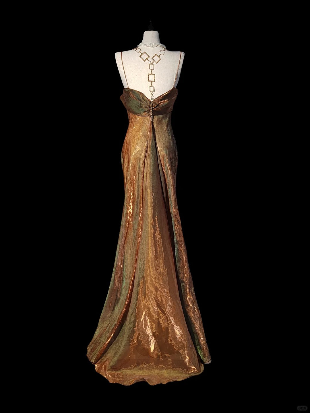 Goldgrünes, wunderschönes, modisches, elegantes, dunkles Muster, lange Spaghettiträger aus Satin mit Meerjungfrauenschwanz, Ballkleid, Abendkleid, Geburtstagspartykleid, Ballkleid, NV3968