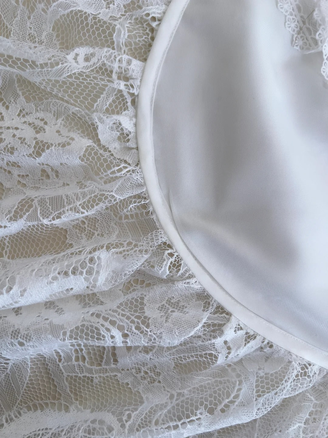 Robe de soirée longue en mousseline de soie, élégante et élégante, en dentelle blanche, douce et perlée, robe de bal, robe de soirée, robe d'anniversaire, robe de soirée, nv4139