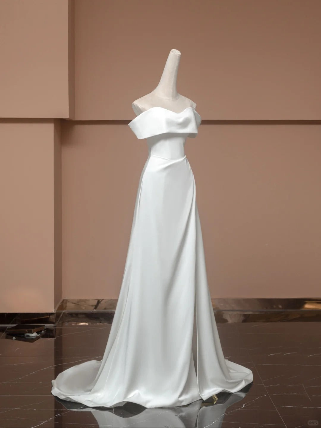 White Elegant Fashion Long Satin Prom Dress Evening Dress Party Dress nv4737