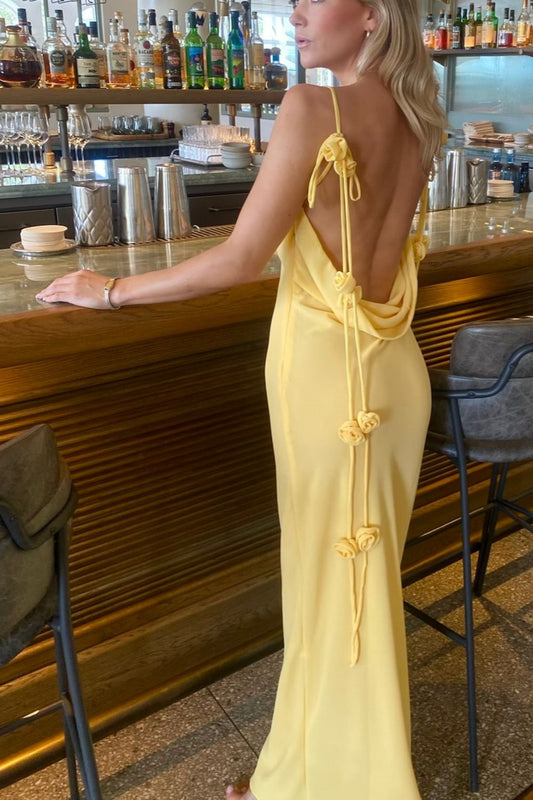 Robe de bal élégante en satin jaune à pompons et bretelles spaghetti, robe d'invitée de mariage nv5201