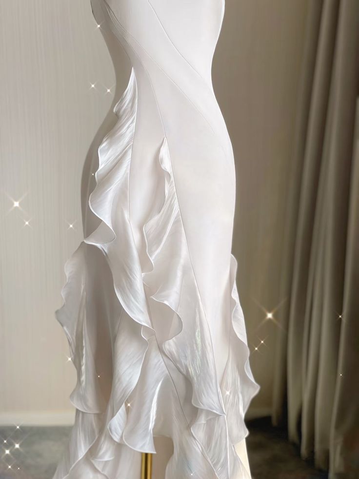 White Shiny Fashion Spaghetti Straps Long Satin Backless Long Ball Gown Evening Dress Party Dress nv3581