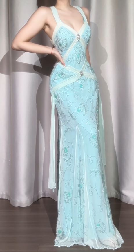 NiceVestidos – Vintage-Abendkleid, exquisit blau, elegant und mit Perlen besetzt. NV5983