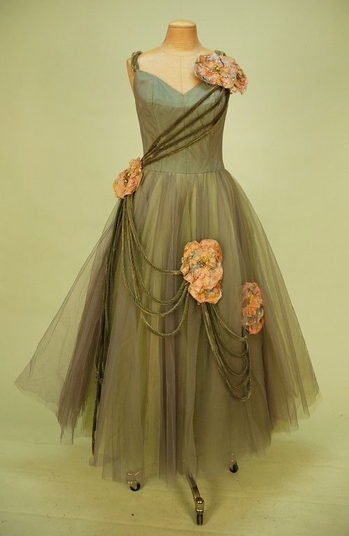 NiceVestidos-Green Vintage Floral Long Tulle Prom Dress Ball Gown nv5565