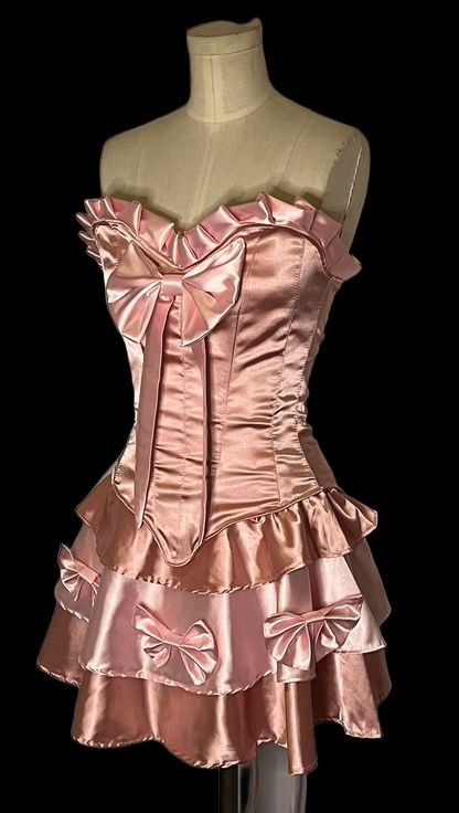 NiceVestidos – Süßes rosa kurzes Satin-Heimkehrkleid NV5729