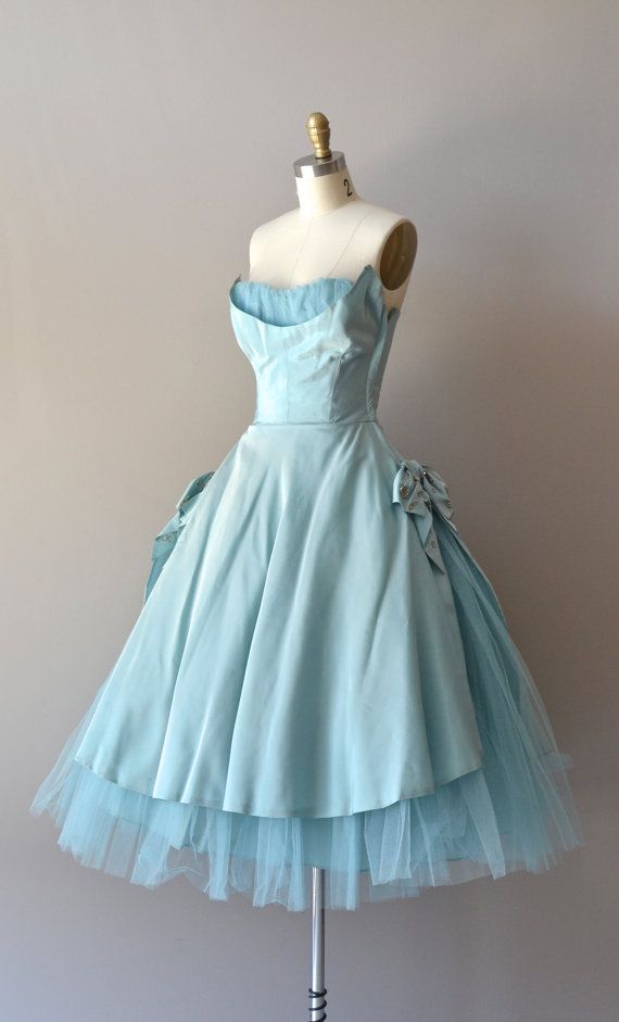 NiceVestidos-Sweet And Elegant Short Homecoming Dress Birthday Dress nv5514