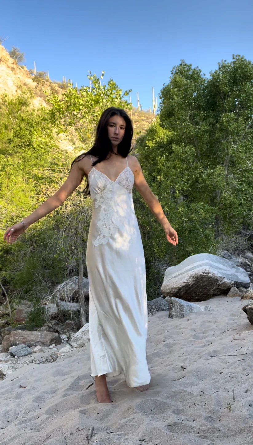 Ivory Stunning Floral Lace Adjustable Spaghetti-Shoulder Floor-Length Edgy Long Satin Cocktail Party Dress party dress nv4105