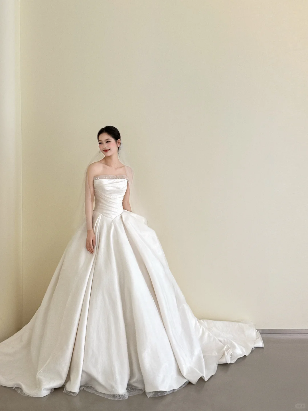 Strapless Satin A Line Wedding Dress Long Train Princess Bridal Gown  NV7130