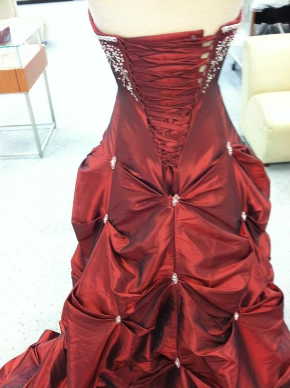NiceVestidos-Burgundy Satin Beaded Strapless Sleeveless Floor-Length Train Ball Gown NV6180