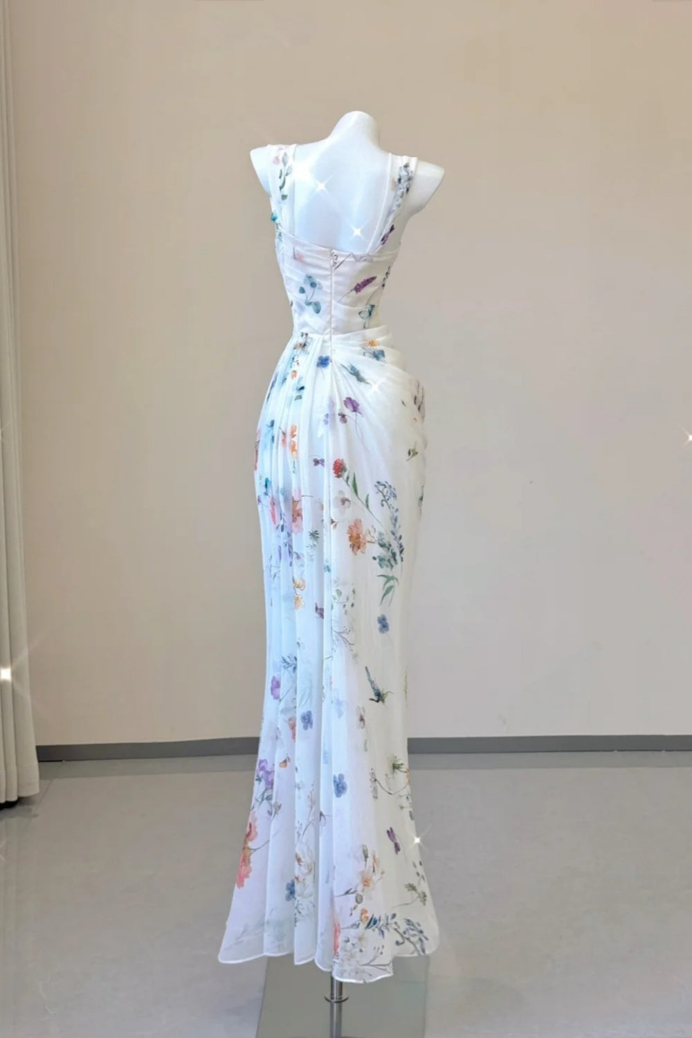 NiceVestidos--Fresh Art Style：Floral Chiffon Waist - Cinched Sleeveless Floor - Length Creative Evening Dress NV5811