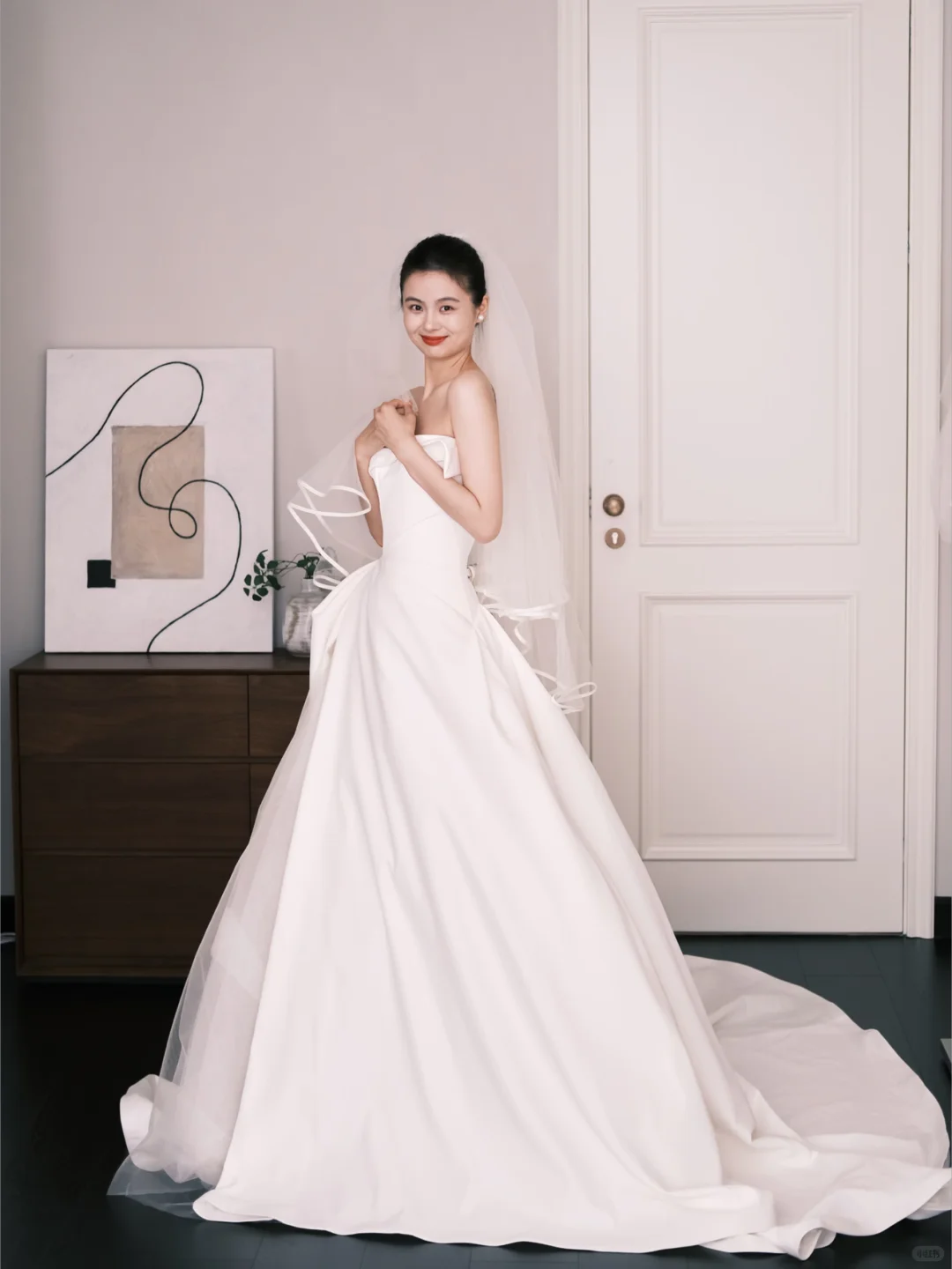 Minimalist Satin Ball Gown Wedding Dress Strapless Bow Bridal Gown  NV7247