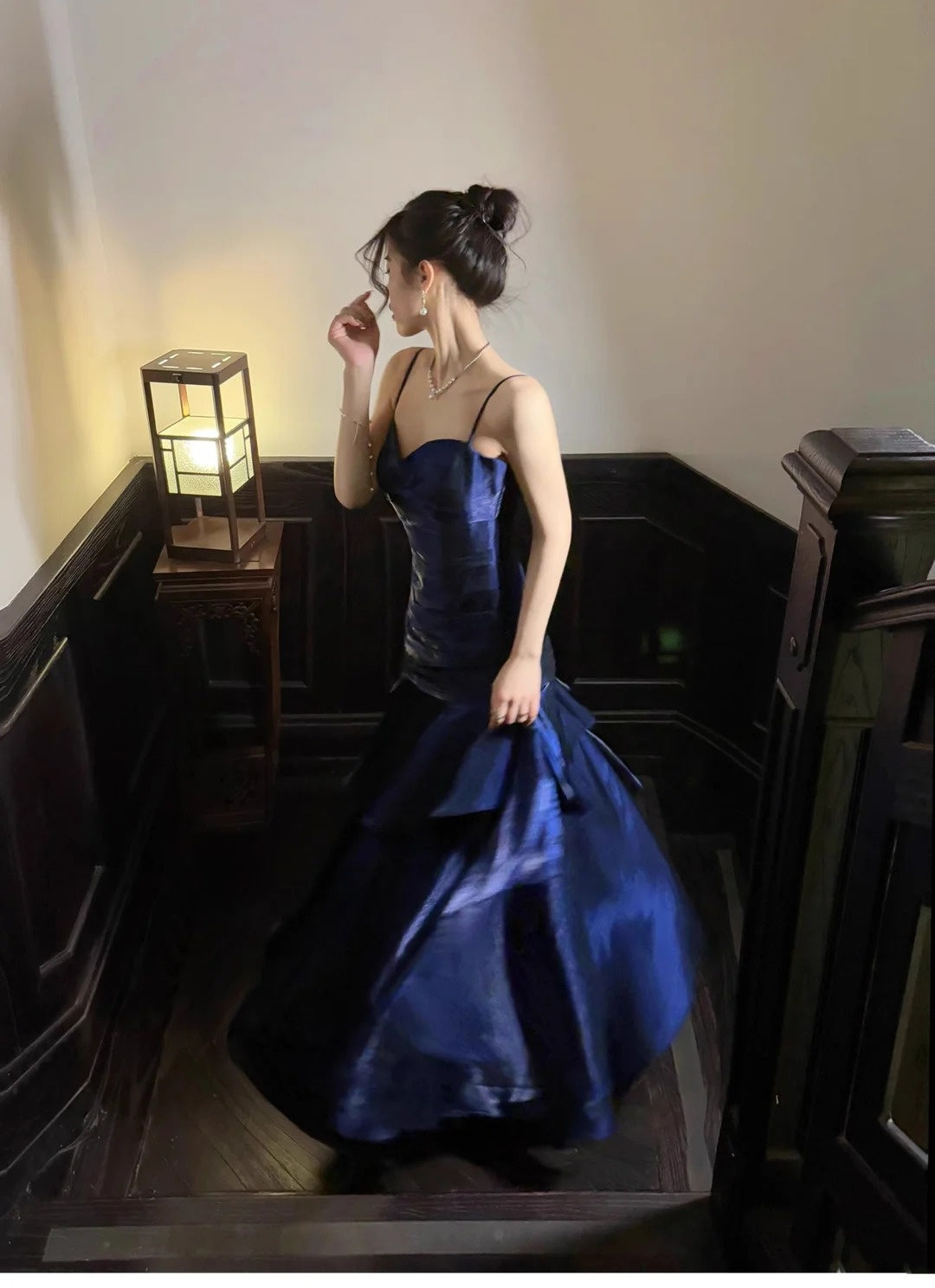 Robe de soirée sirène bleue à volants, tenue de soirée légère et luxueuse, idéale pour les petites personnes, nv4543