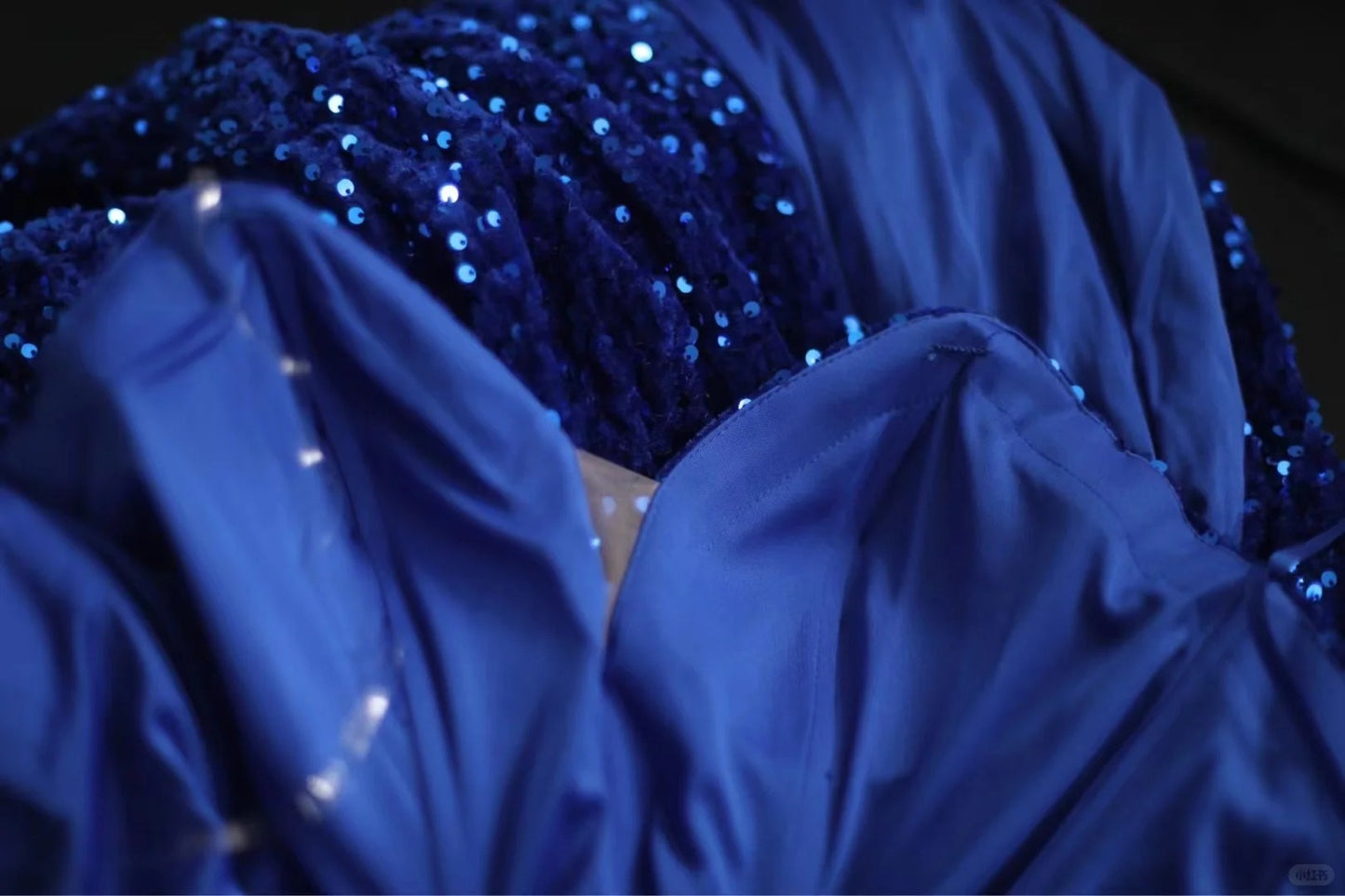 Royal blue vintage elegant pleated long sequin velvet beaded mermaid fishtail slim floor-length tail ball gown evening dress party dress wedding dress nv4123