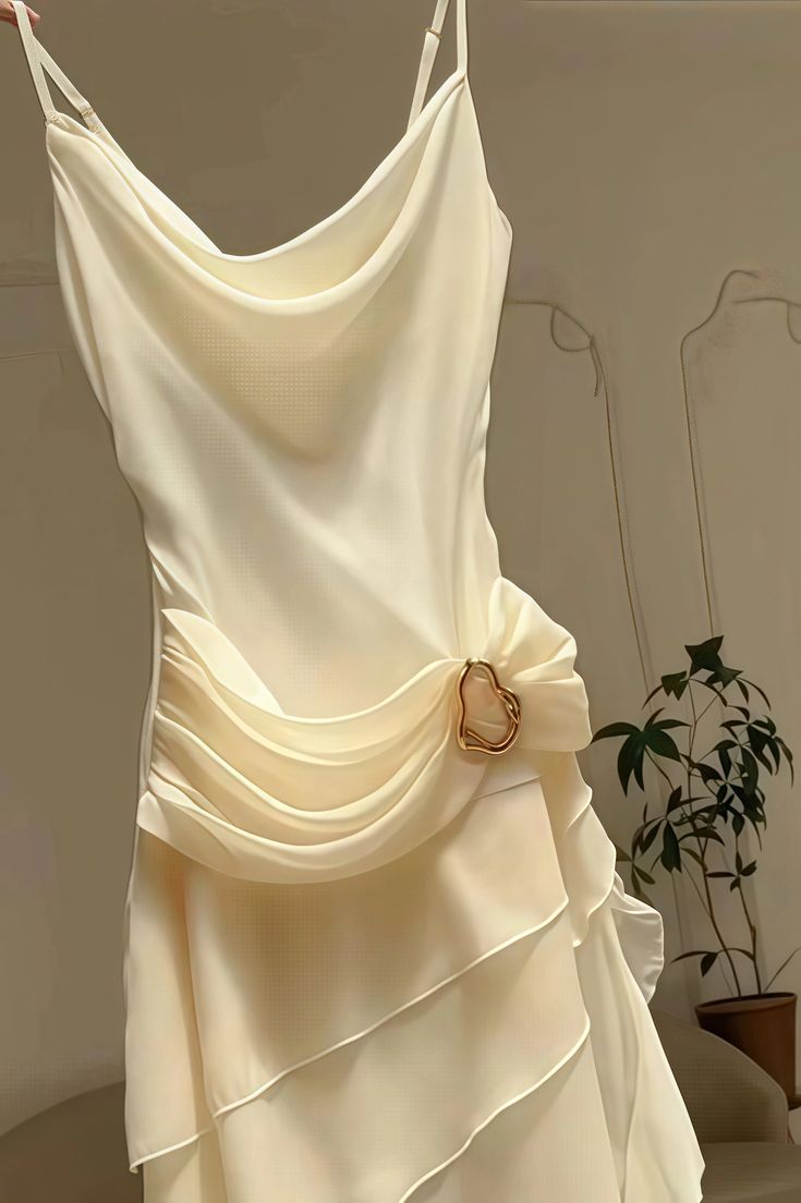 Ivory stylish elegant short mid-length chiffon party dress pleated homecoming dress nv4527