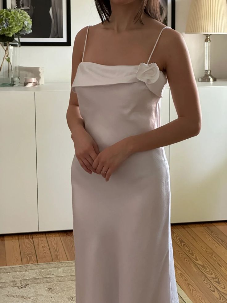 White solid color fashion elegant long satin wedding bridesmaid dresses guest party dresses prom dresses evening dresses ball gowns nv3935