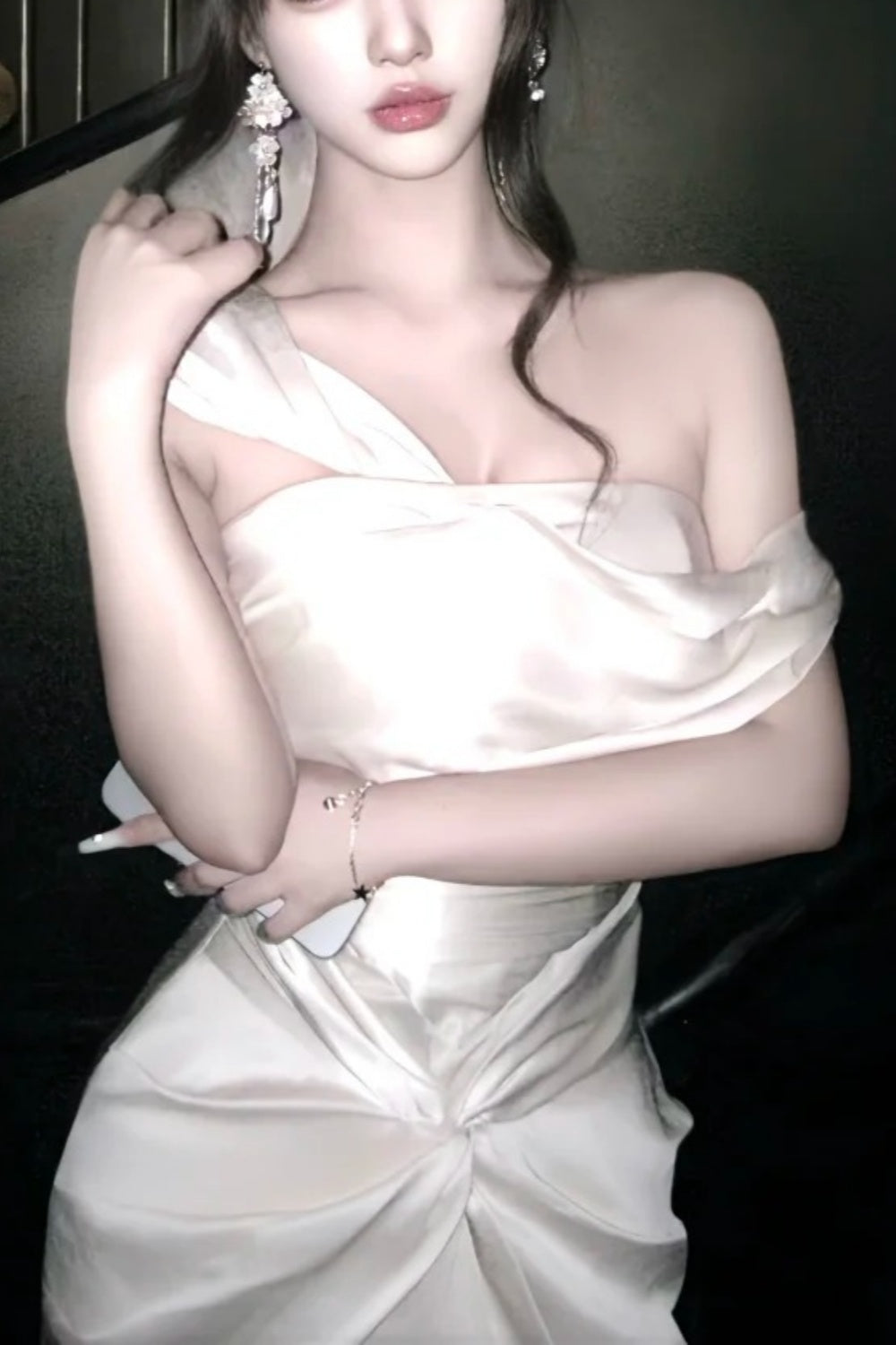 Champagne Moonlight - One-Shoulder Twist Satin Gown, Train Elegant Evening Dress NV6856