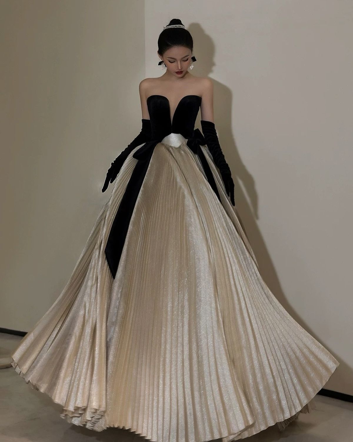 NiceVestidos-_Black And White Simple And Stylish Long Floor-Length Dress NV6071