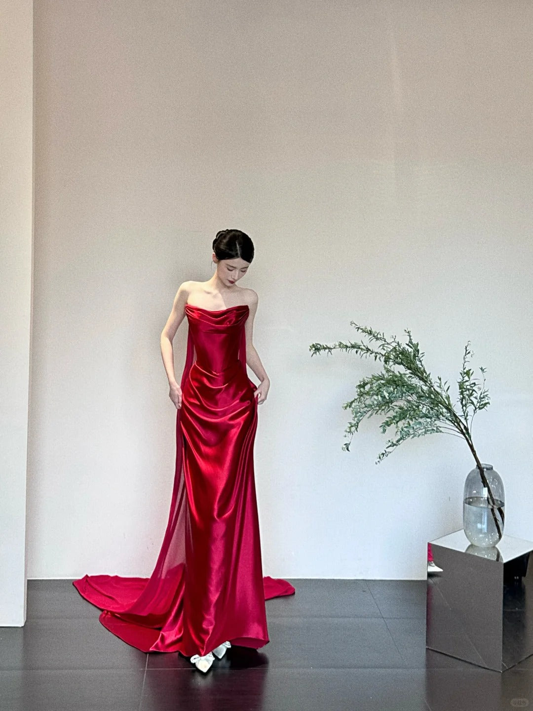 Red Fashionable Gorgeous Elegant Exquisite Long Satin Mermaid Floor-length Tail Ball Gown Evening Gown Wedding Dress nv4057