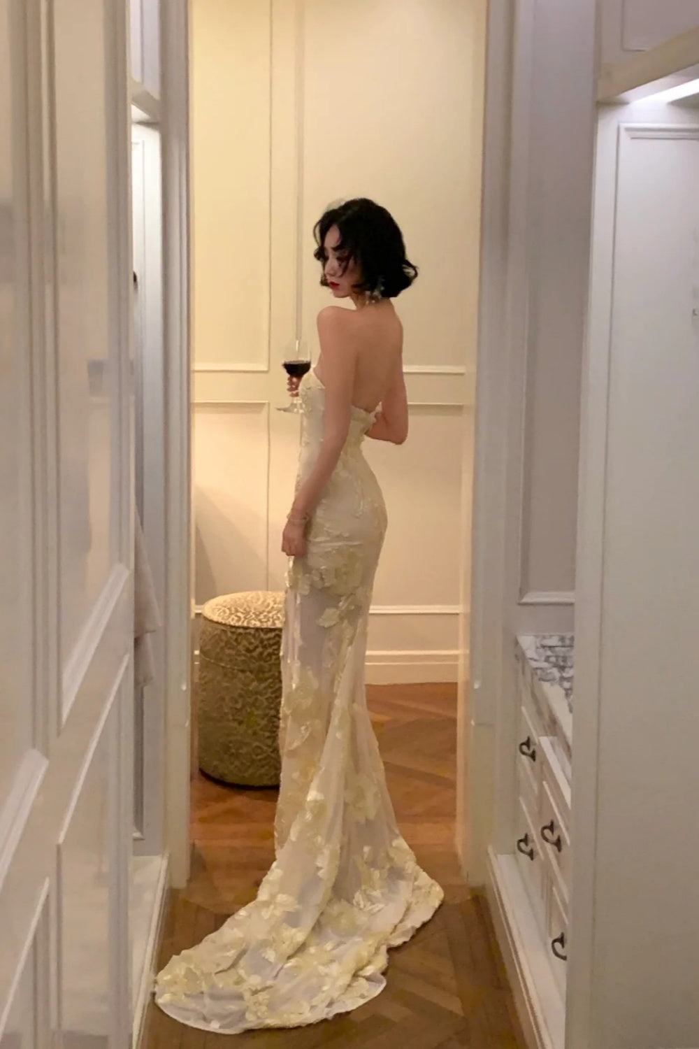 French Diva-style Embroidery Dress: Sheer Tulle, Long Train Design, High-end Party Dress NV6415