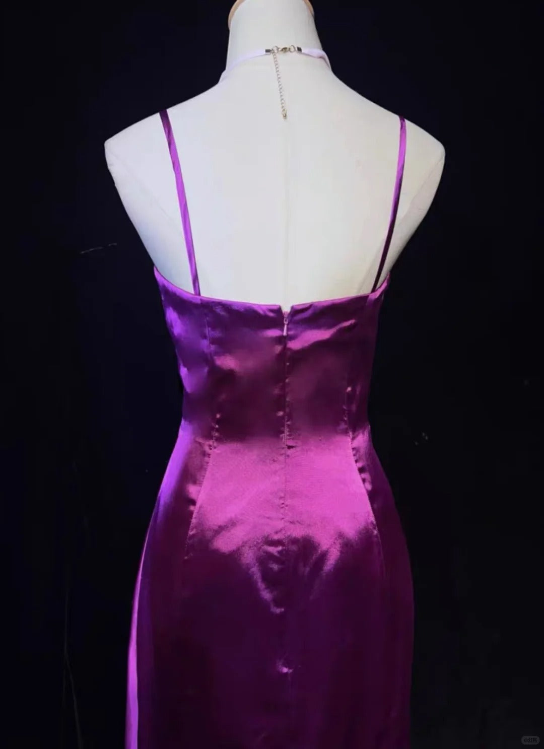 Lila Perlenbesetztes elegantes langes Satin-Ballkleid, Abendkleid, NV4929