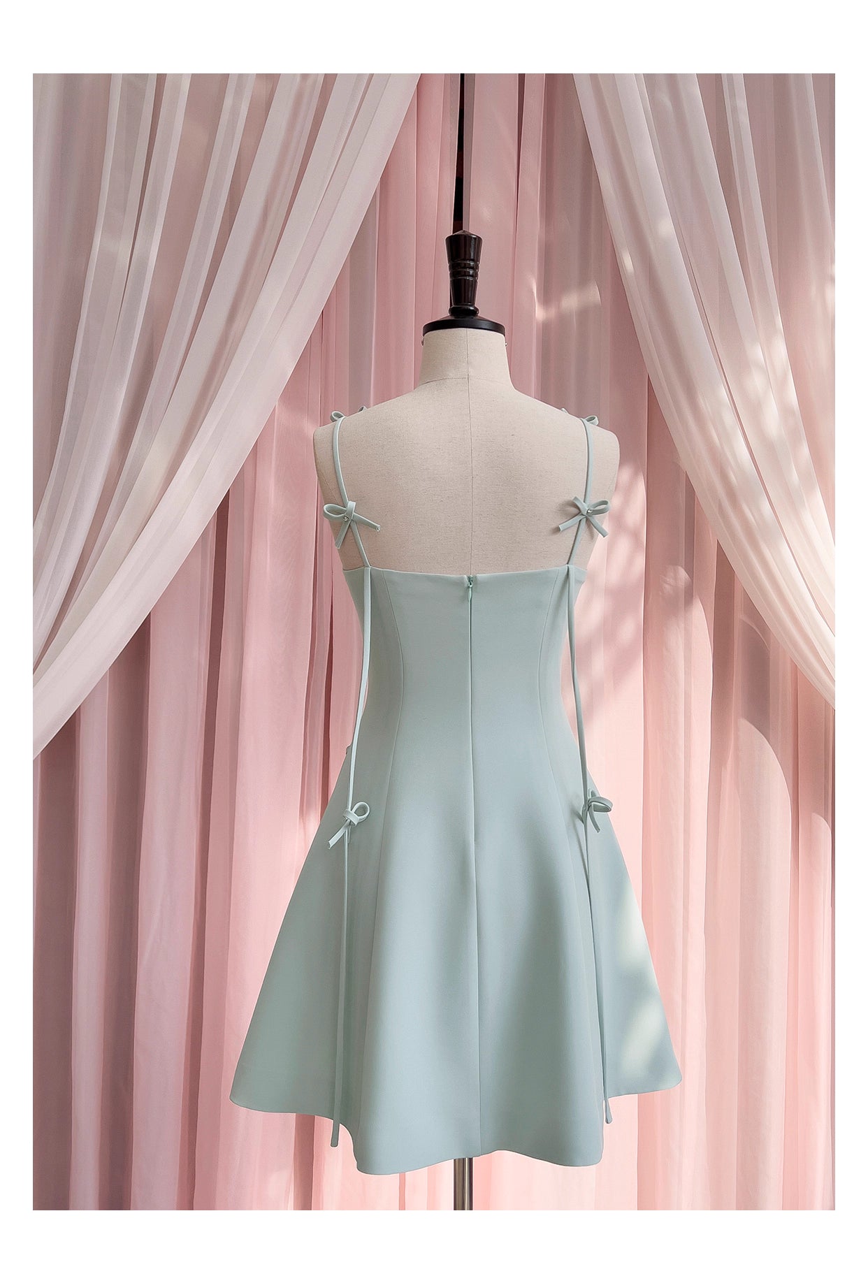 NiceVestidos-Short homecoming dress spring and summer new green bow sexy suspender dress design small dress nv5545