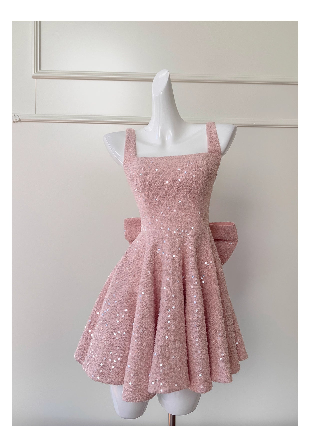 NiceVestidos-Short Homecoming Dress Pink Sequined Tweed Suspender Dress High-End Waist Slimming Bow Short Dress nv5544