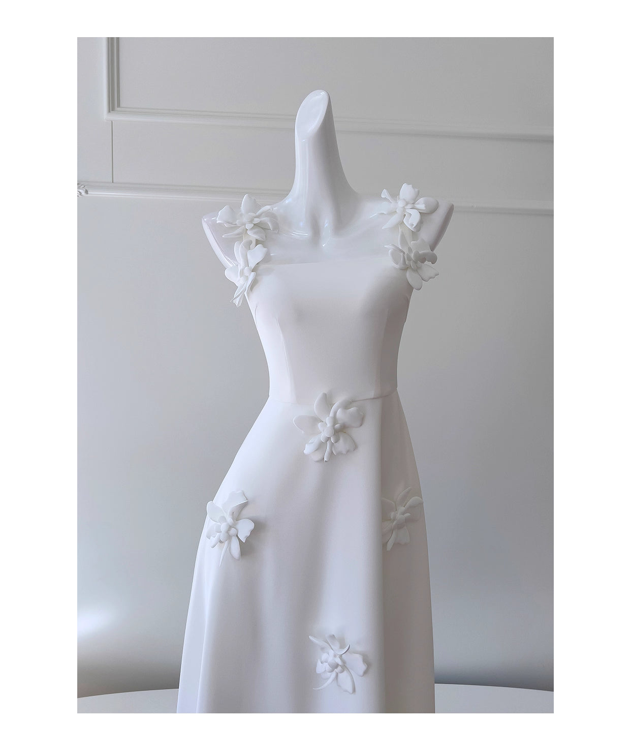NiceVestidos - Robe de soirée blanche à bretelles et fleurs, coupe amincissante, style rétro français, pour femme, nv5556