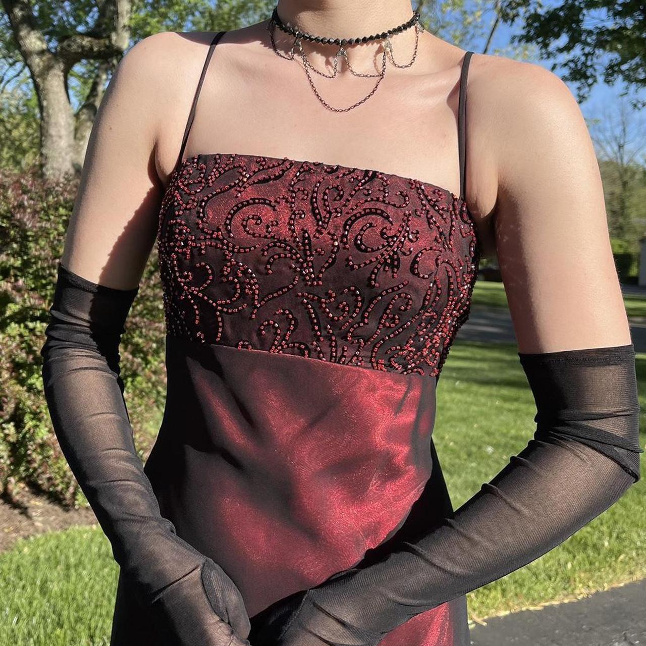 Burgundy Retro Fashion Exquisite Beaded Spaghetti Straps Long Elegant Tulle Ball Gown Evening Dress Party Dress Prom Dress nv3755