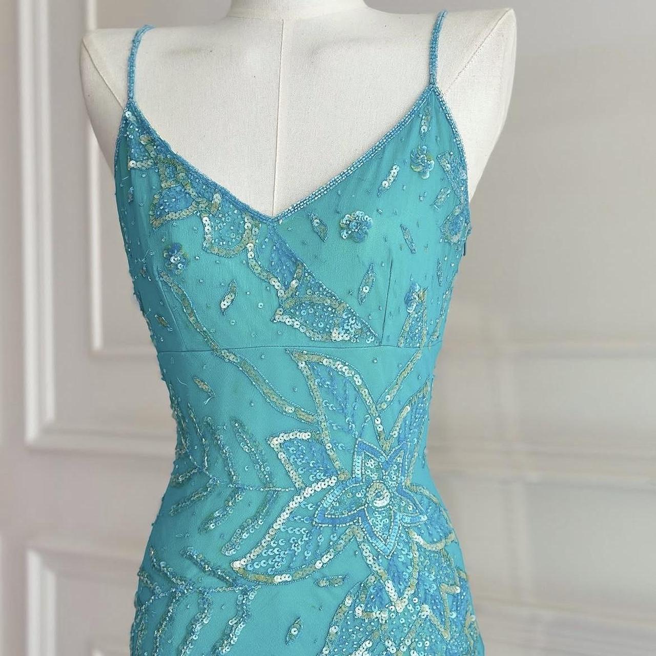 Robe de soirée turquoise vintage Y2K style bohème, motif floral, perles, paillettes, broderie, mi-longue, en mousseline de soie, robe à bretelles, robe de bal, robe de soirée, robe de soirée, nv4411