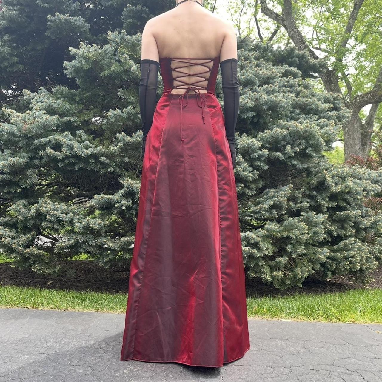 NiceVestidos-Burgundy Satin Beaded Strapless Sleeveless Floor-Length Gothic Gown NV6178