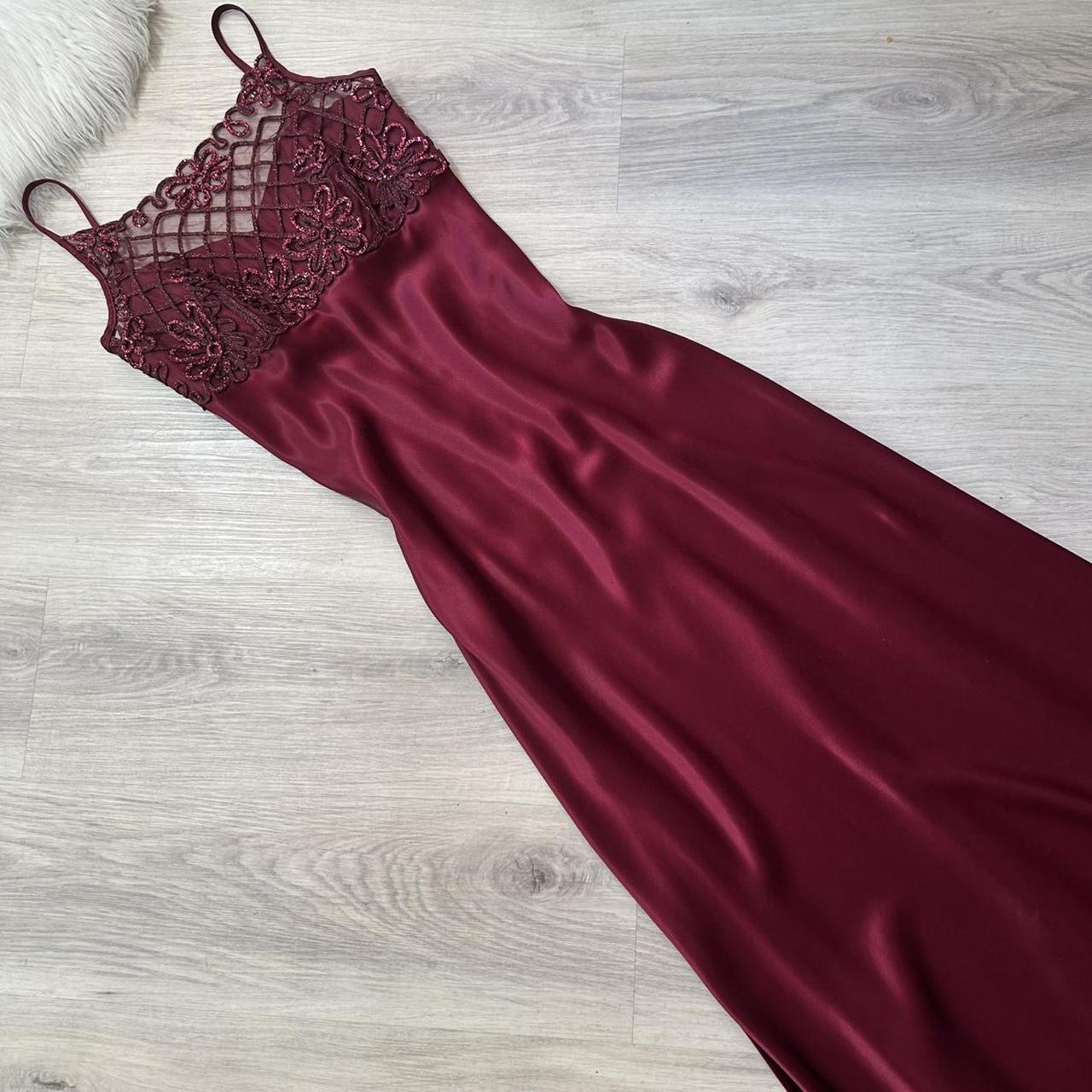NiceVestidos--Burgundy floral long satin prom dress NV5732