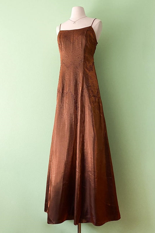 NiceVestidos - Braunes, exquisites Perlenkleid, Vintage-Kleid, langes Satin-Ballkleid, NV5650