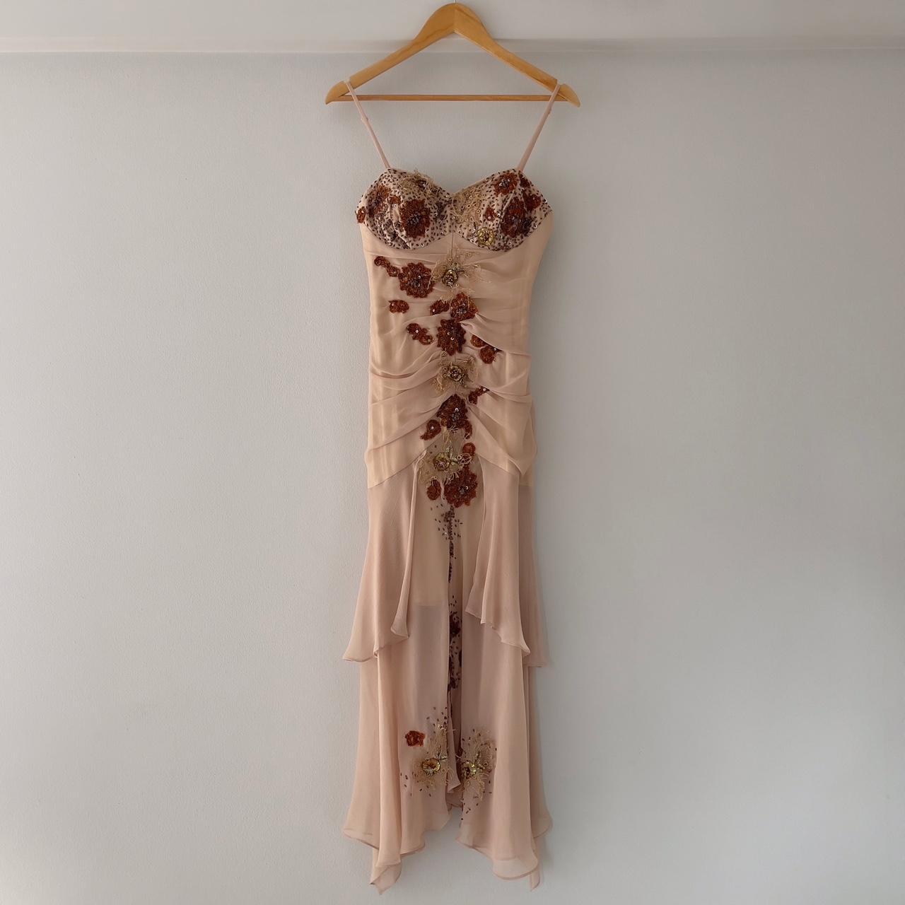 Robe de bal romantique en mousseline de soie marron clair ornée de perles à la main nv5363