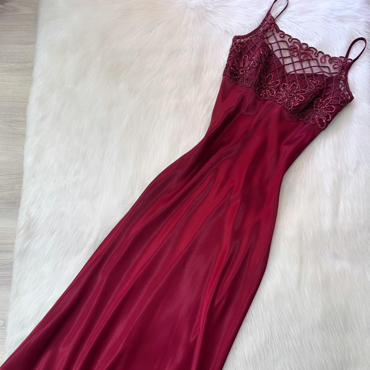 NiceVestidos--Burgundy floral long satin prom dress NV5732