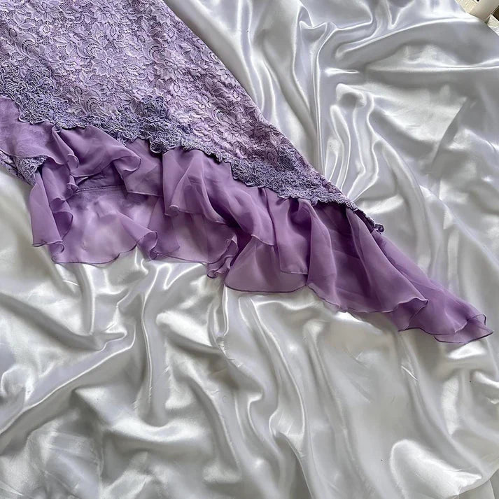Robe de soirée élégante en dentelle violette délicate, coupe ajustée, longue, nv3422
