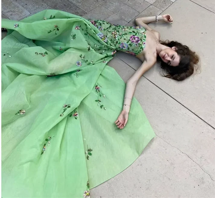 Pretty Sheath Strapless Green Floor Length Evening Dress Organza Prom Dresses With Embroidered nv5337