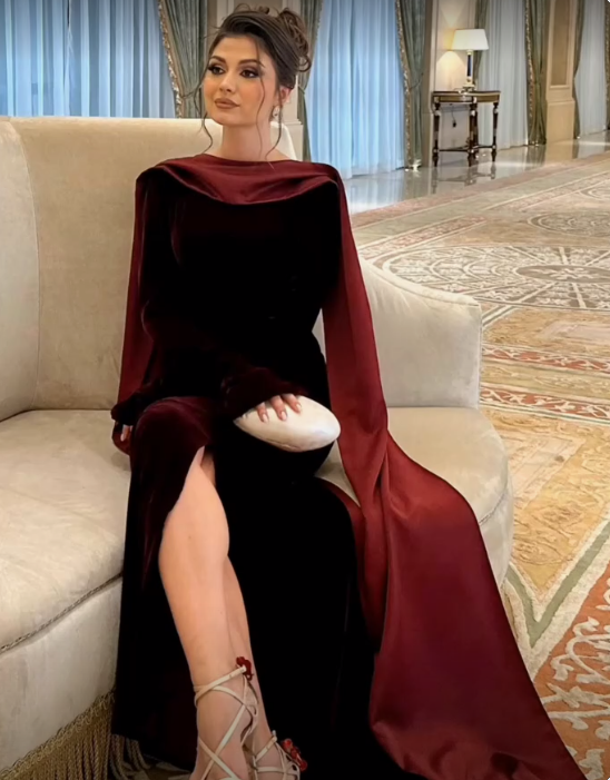 Burgunderrotes edles und elegantes rückenfreies Perlenband beeindruckendes langes Samtballkleid Abendkleid Partykleid nv2597