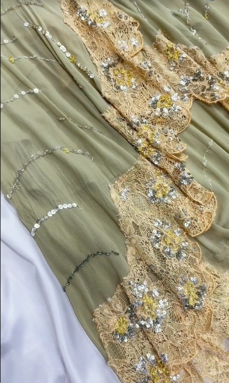 Robe de soirée longue en mousseline de soie et dentelle florale, verte, ornée de perles, nv5135